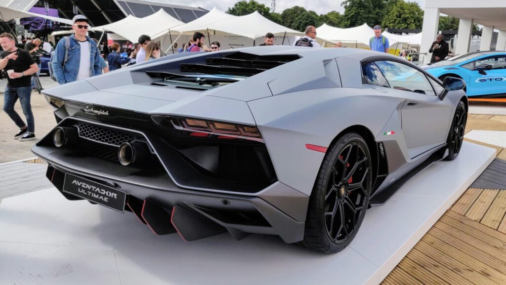 Lamborghini LP780