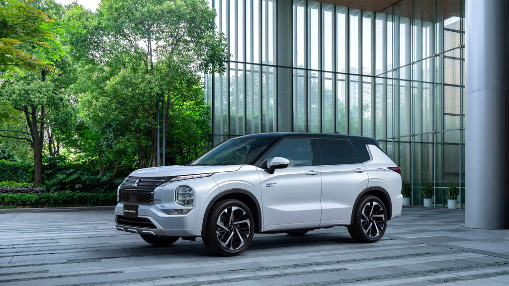 Mitsubishi Outlander PHEV 2022: nueva generación con importantes novedades y hasta 87 km de autonomía eléctrica