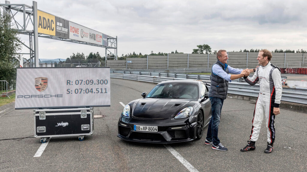 porsche-718-cayman-gt4-rs