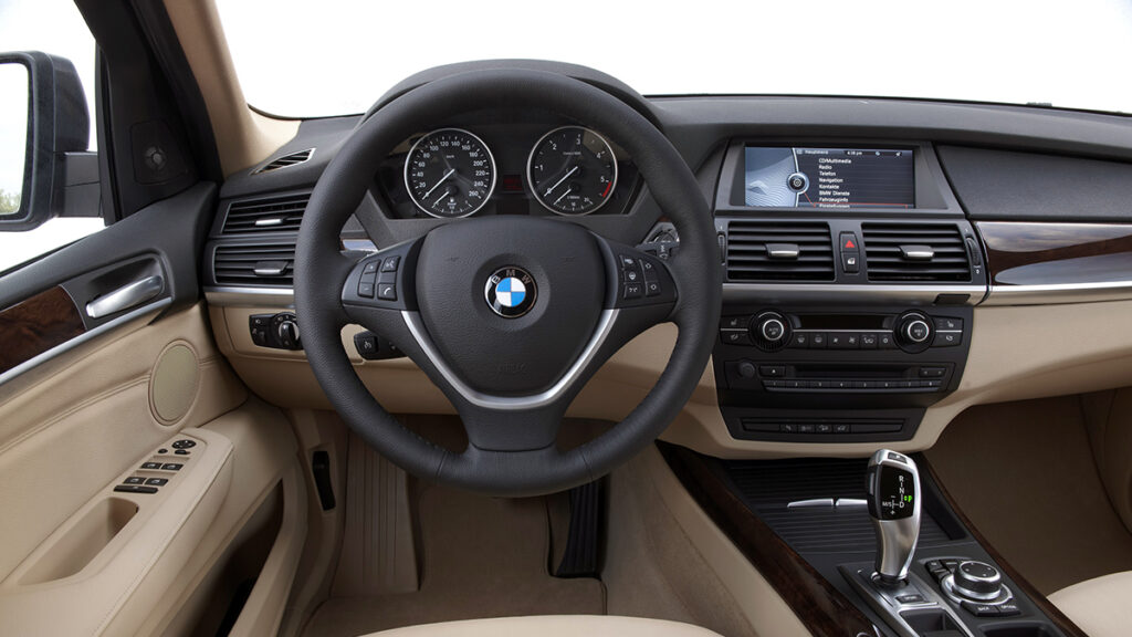 BMW X5 xDrive 30d interior