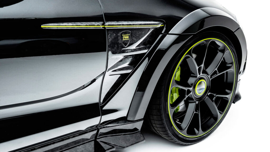 aston-martin-dbx-mansory