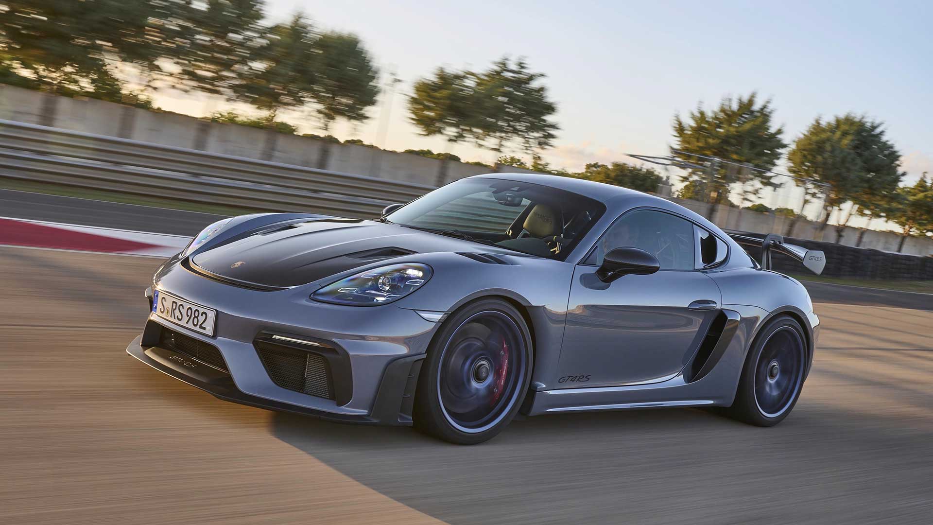 porsche-718-cayman-gt4-rs