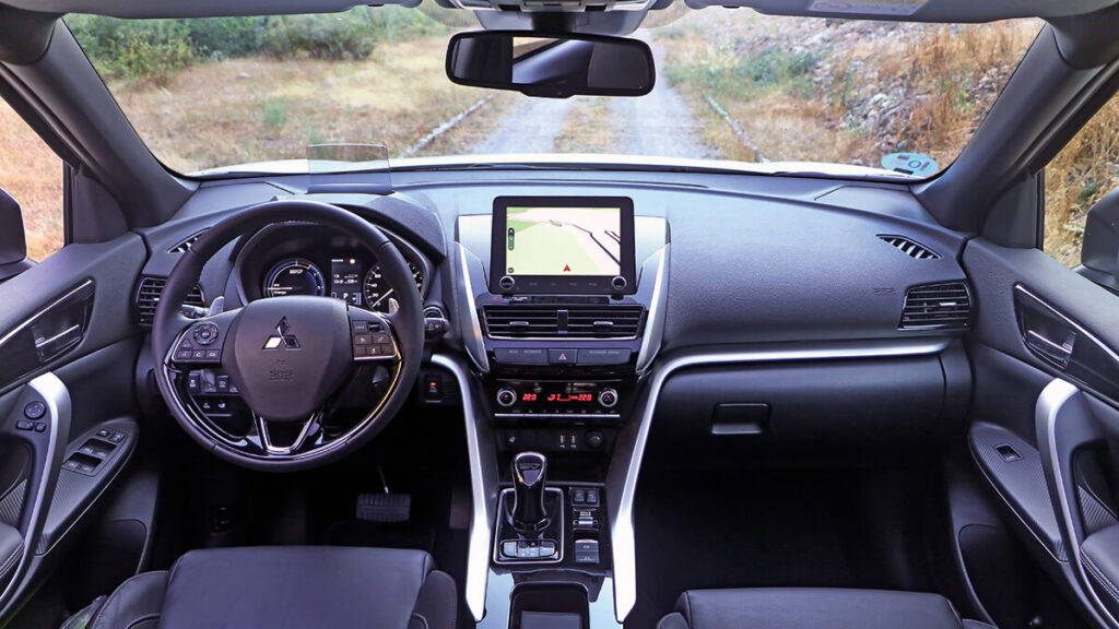 Mitsubishi Eclipse Cross interior