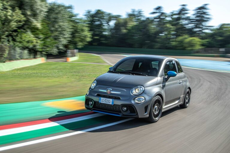 02 New Abarth F595