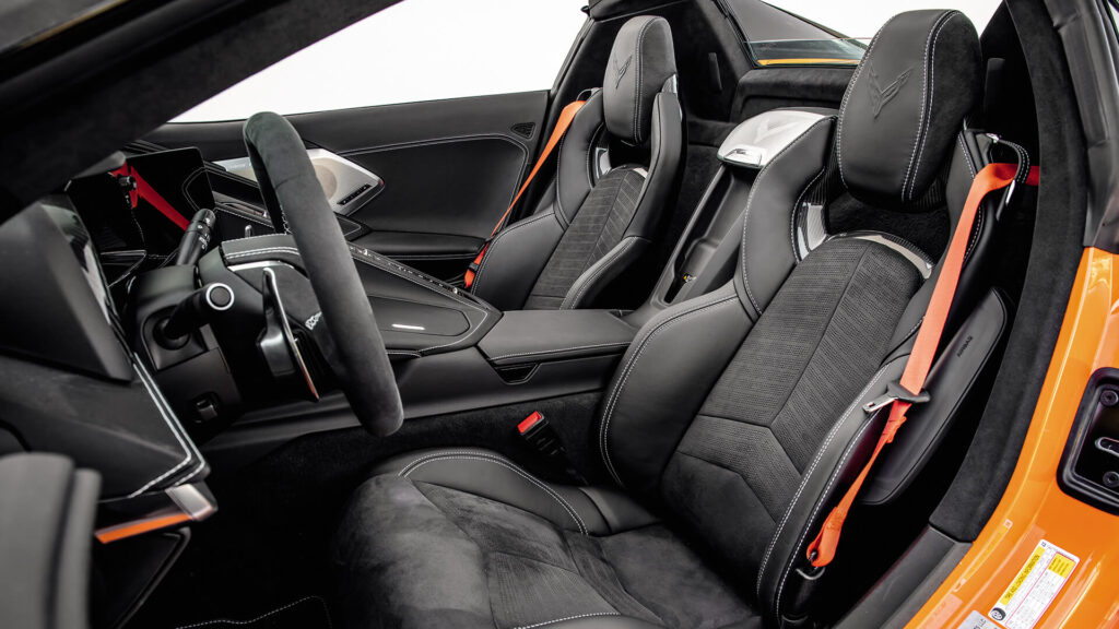 El interior del nuevo Corvette es un sitio muy agradable en el que disfrutar conduciendo