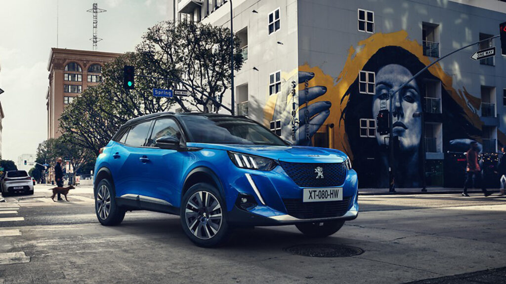 Los Peugeot 2008 y Opel Corsa, fabricados en España, entre los 10 modelos más vendidos en el mercado europeo en noviembre