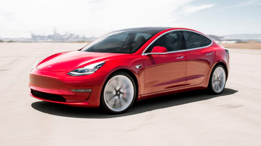 Tesla deberá indemnizar con más de 68.000 euros al mecánico de TikTok Ángel Gaitán tras desentenderse de un vehículo defectuoso