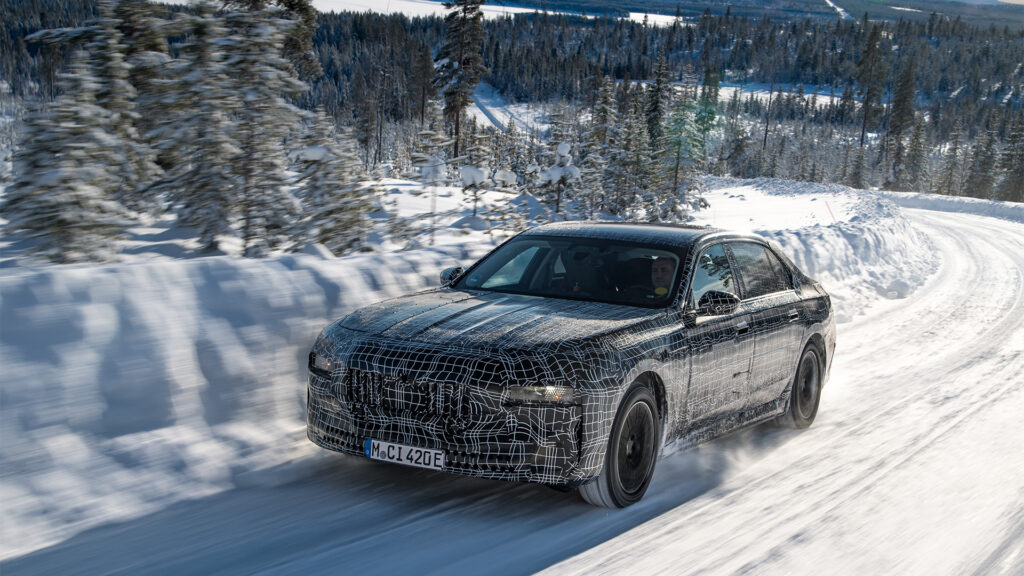 El nuevo BMW i7 completa con éxito los test de invierno en el norte de Suecia