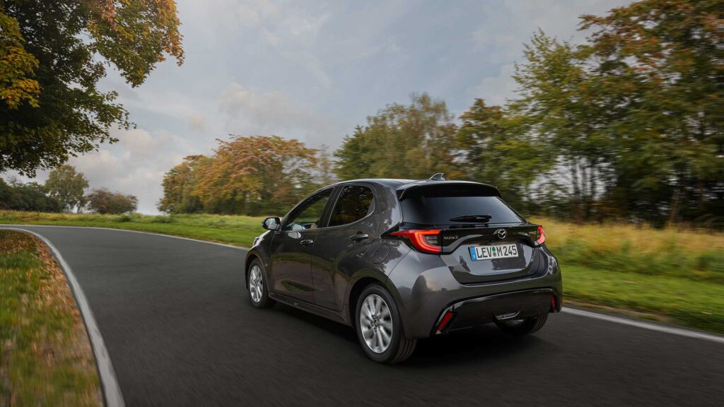 mazda2-hybrid-2022