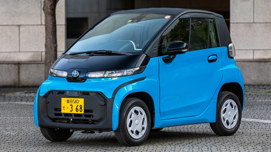 toyota-c+pod-venta-publico-general-japon