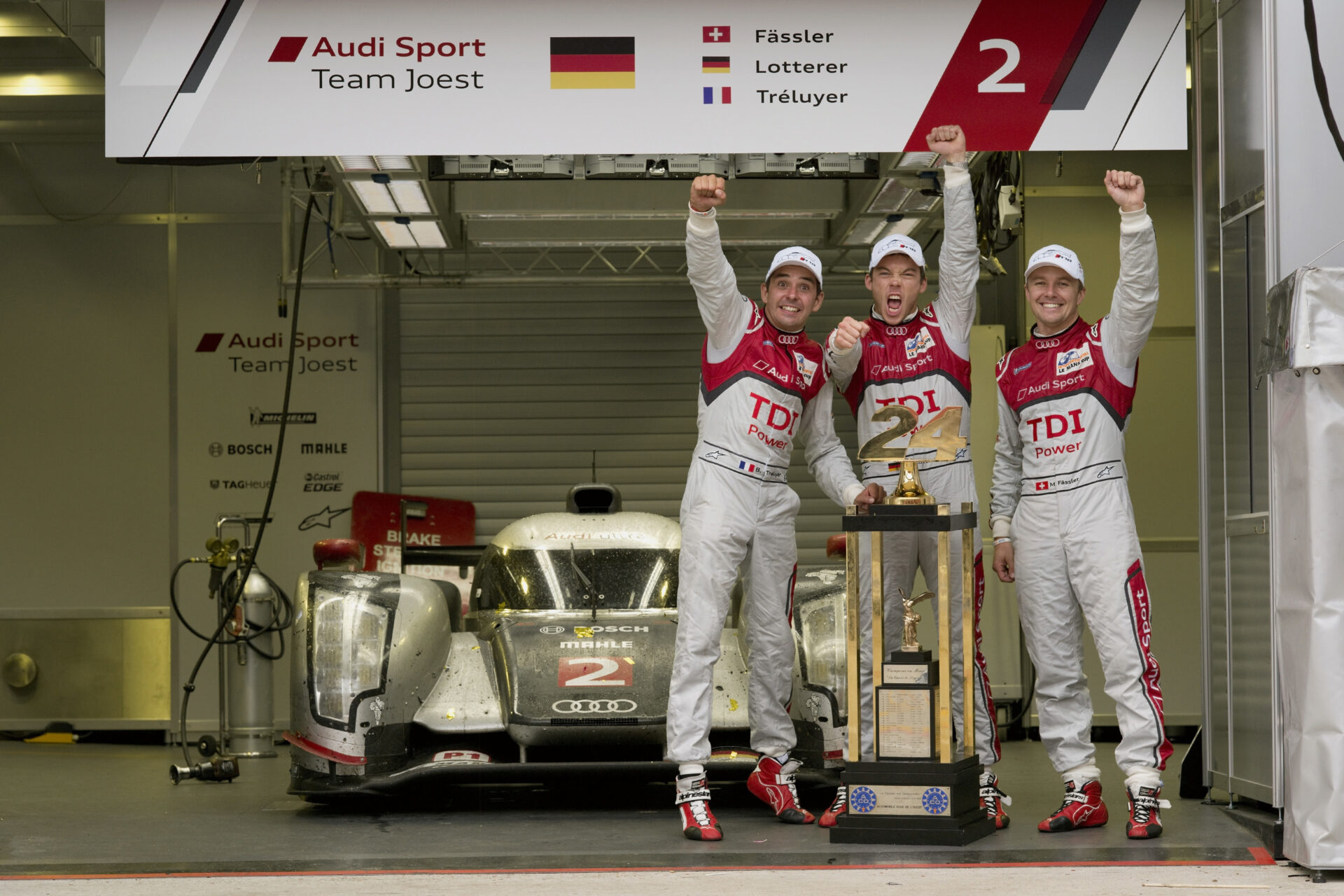 R18 e-tron quattro