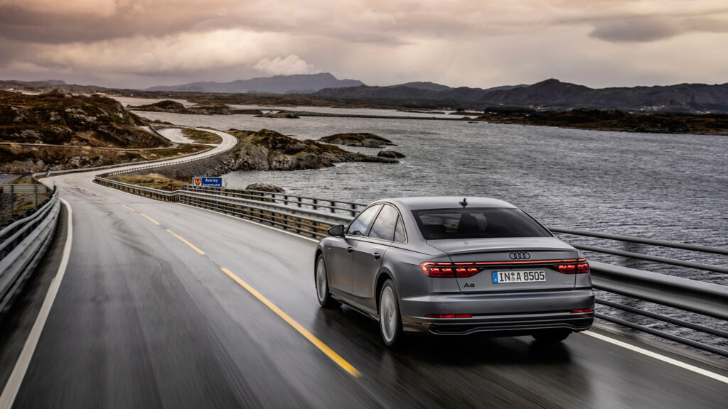 audi-a8-tfsie-2022