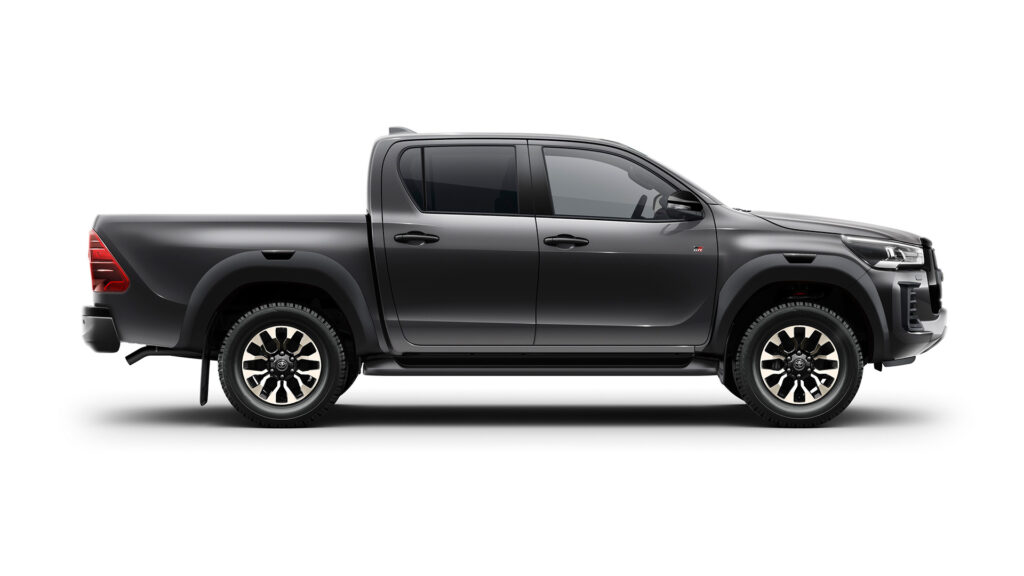toyota-hilux-gr-sport-2022