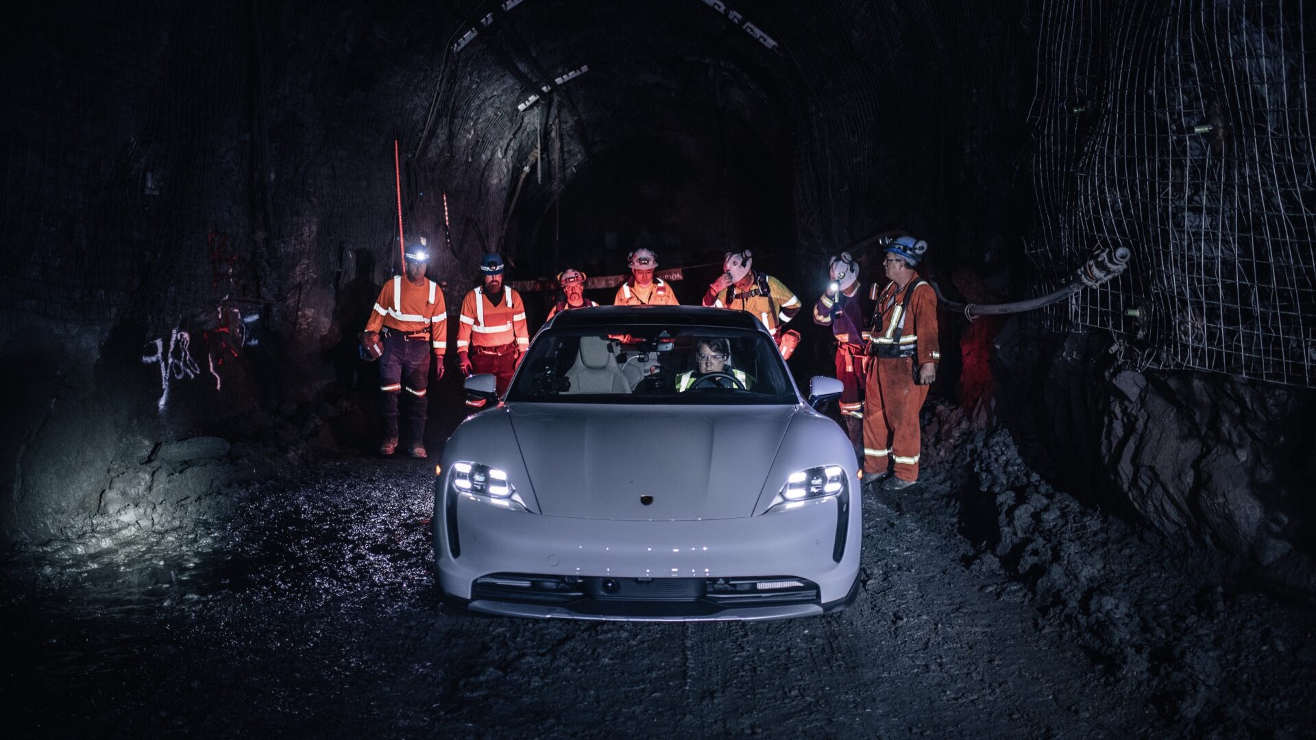 El Porsche Taycan Cross Turismo récord Guinness