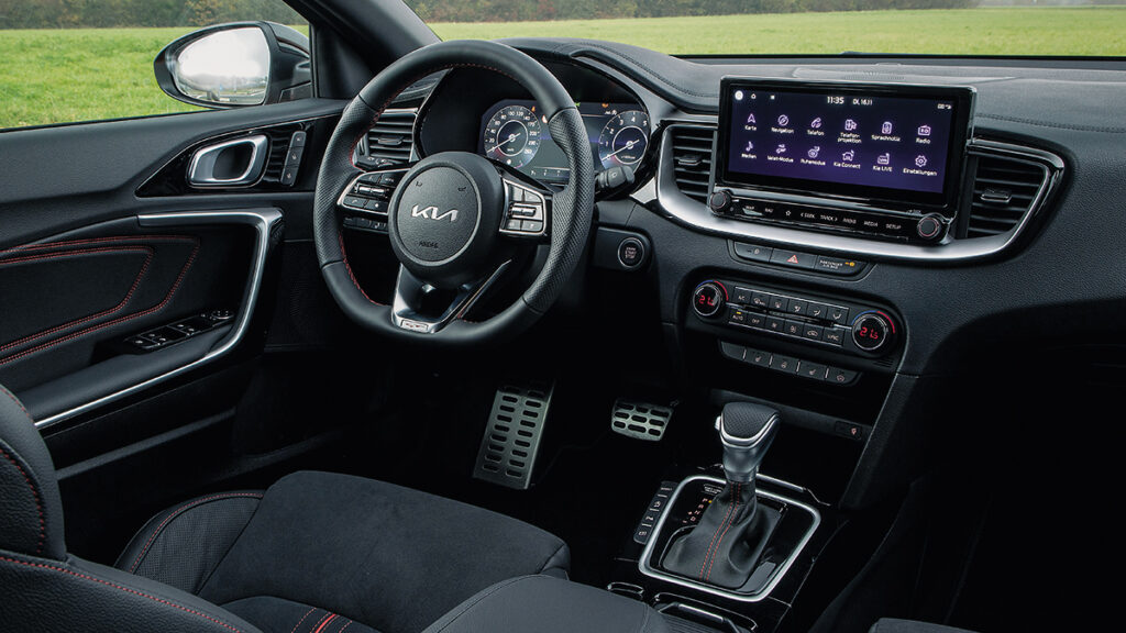 Kia Proceed 2022 interior