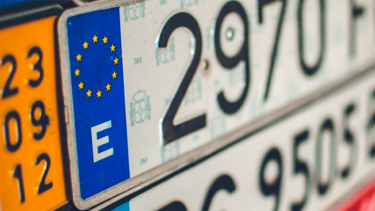 ¿Has traído un coche del extranjero? Así puedes matricularlo en España sin dolores de cabeza