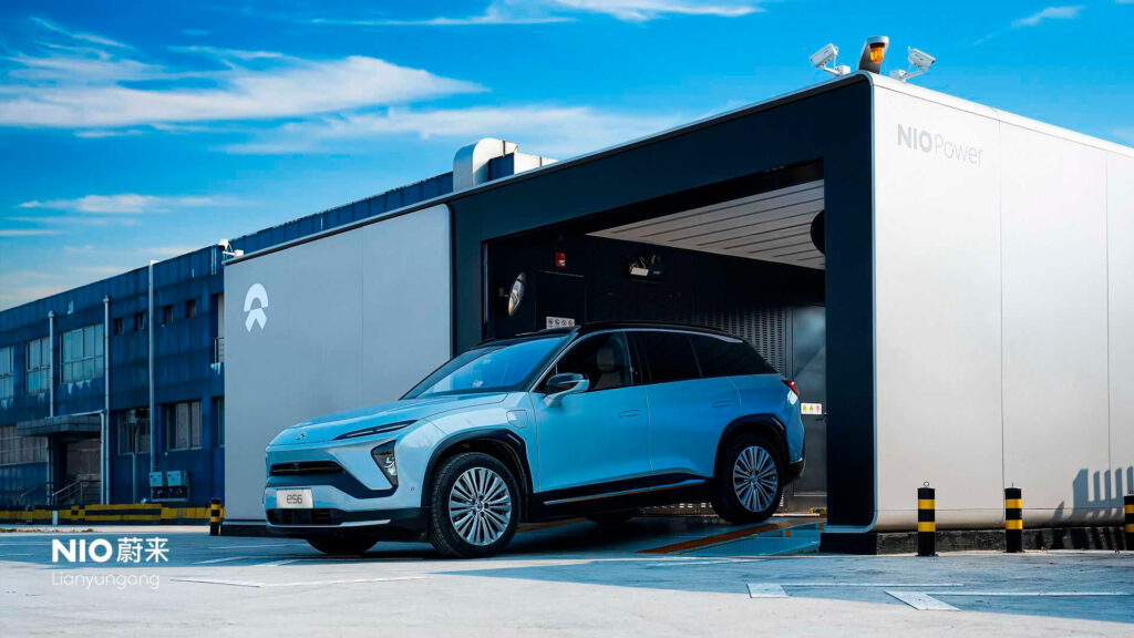 NIO abre en Noruega la primera estación de intercambio de baterías para coches eléctricos