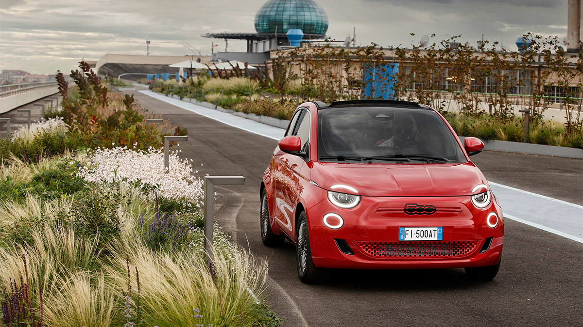 La gama Fiat 500 recibe la nueva serie especial (RED)