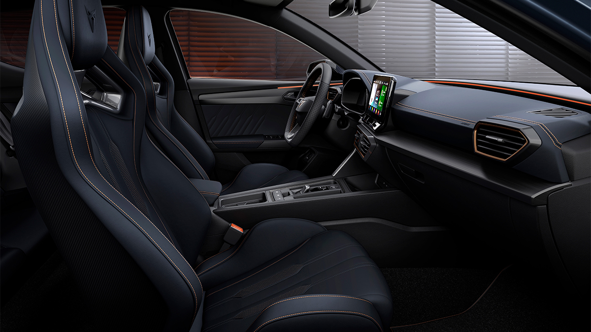 Cupra León e-Hybrid 2022 interior