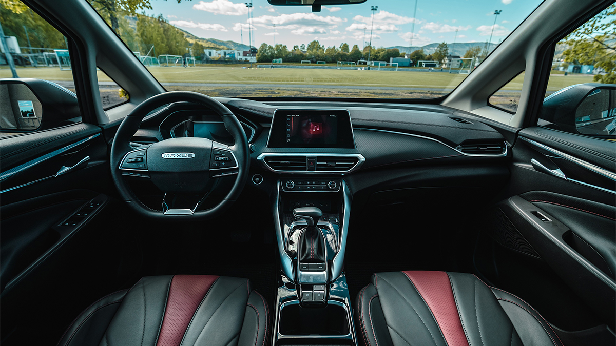 Maxus Euniq 5 interior