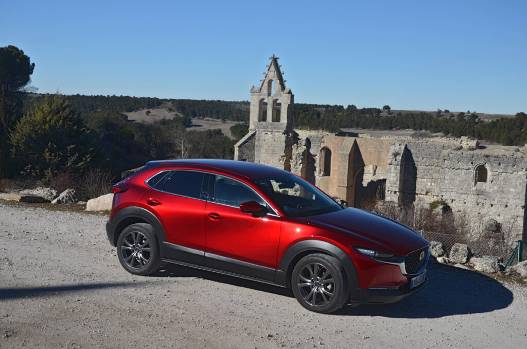 Mazda CX30, olivos, viñedos y pueblos que abrazan el Duero