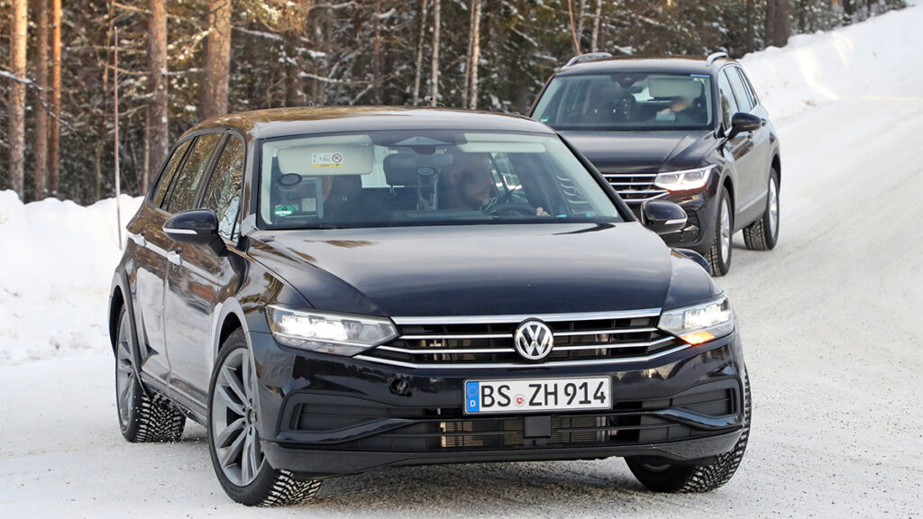 ¡Cazado! Primeras fotos espía del Volkswagen Passat Variant 2023 durante los test de invierno