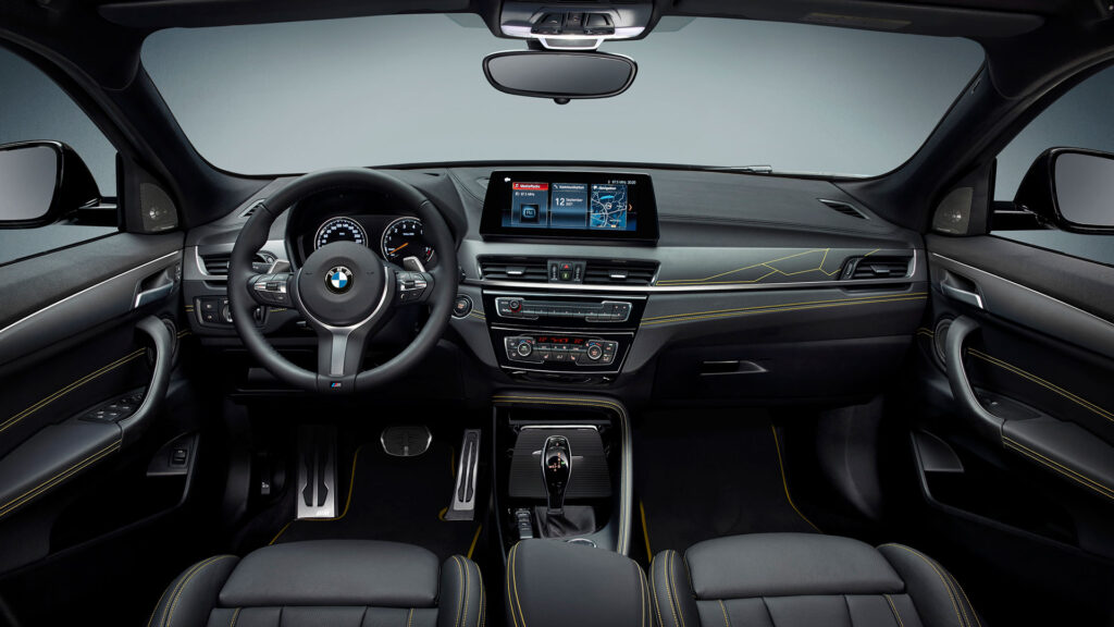 bmw-x2-goldplay-edition