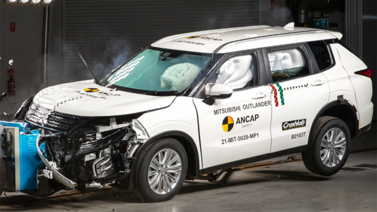 mitsubishi outlander crash test 1
