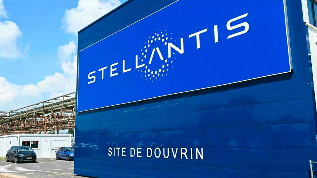 Stellantis obtiene 13.400 millones de euros de beneficio neto en su primer año tras la fusión
