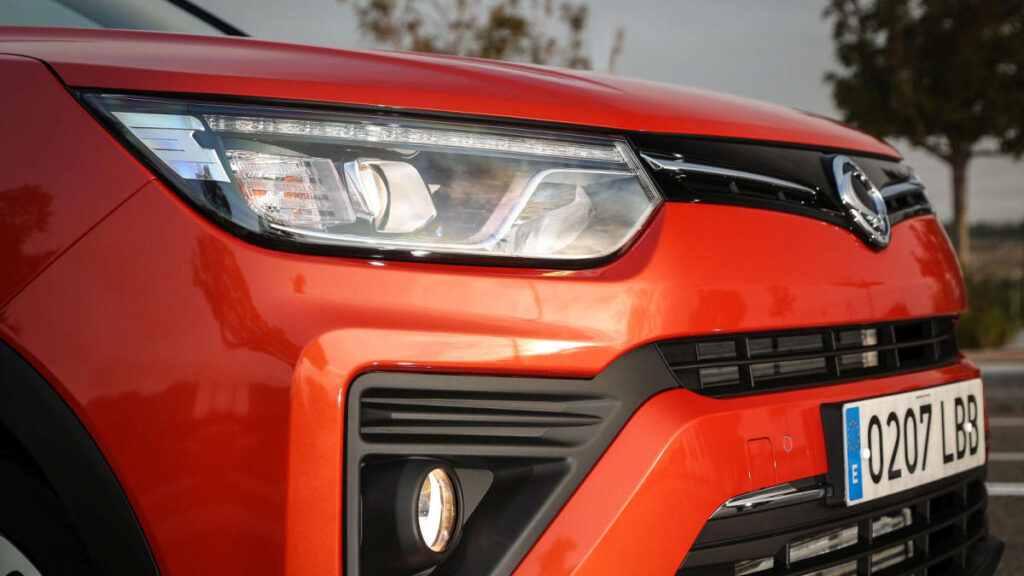 Ssang Yong Tivoli 2020 faro