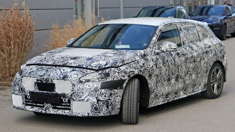 BMW 1 Series Close up 4