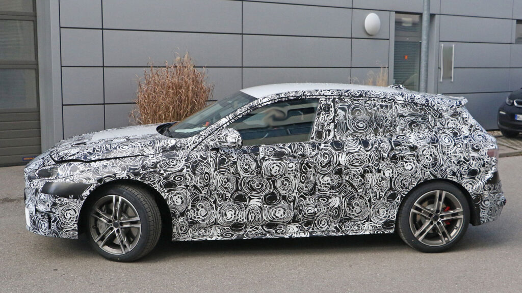 bmw-serie-1-facelift-2023