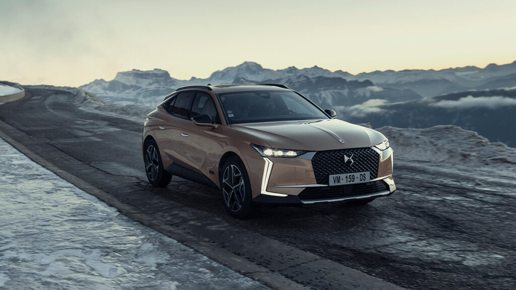 DS 4 Cross Rivoli 2022: nueva serie especial del SUV galo con detalles de equipamiento específicos
