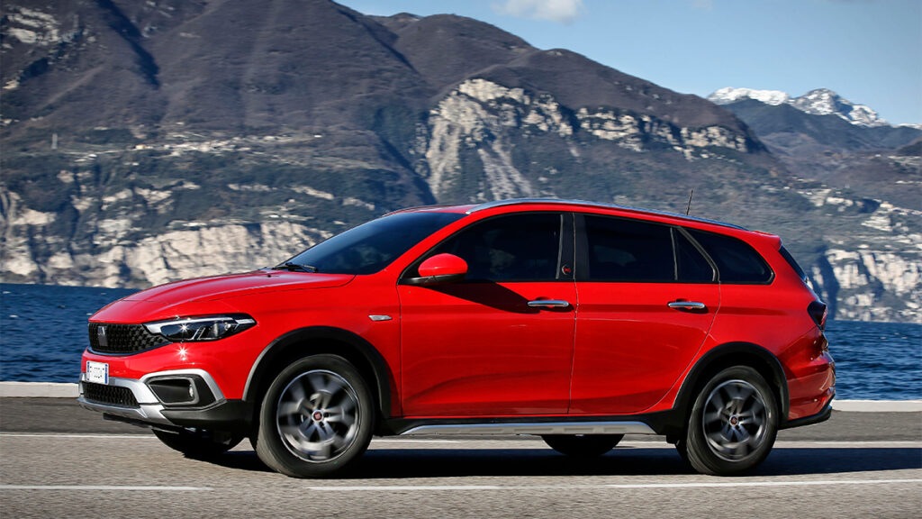 Nuevo Fiat Tipo (RED) 2022: así es la versión más solidaria del compacto de la marca