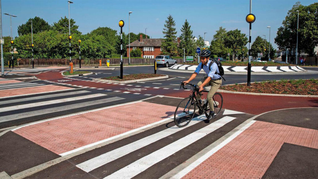 Así funcionan las nuevas rotondas holandesas que están llegando a España