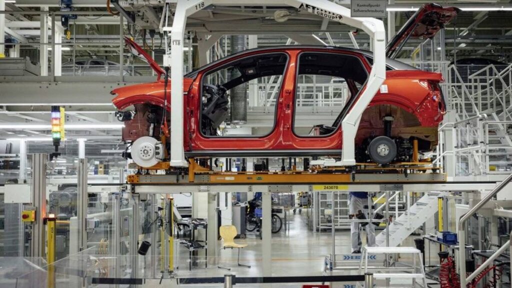 El grupo Volkswagen llama a revisión a 118.000 coches por riesgo de incendio