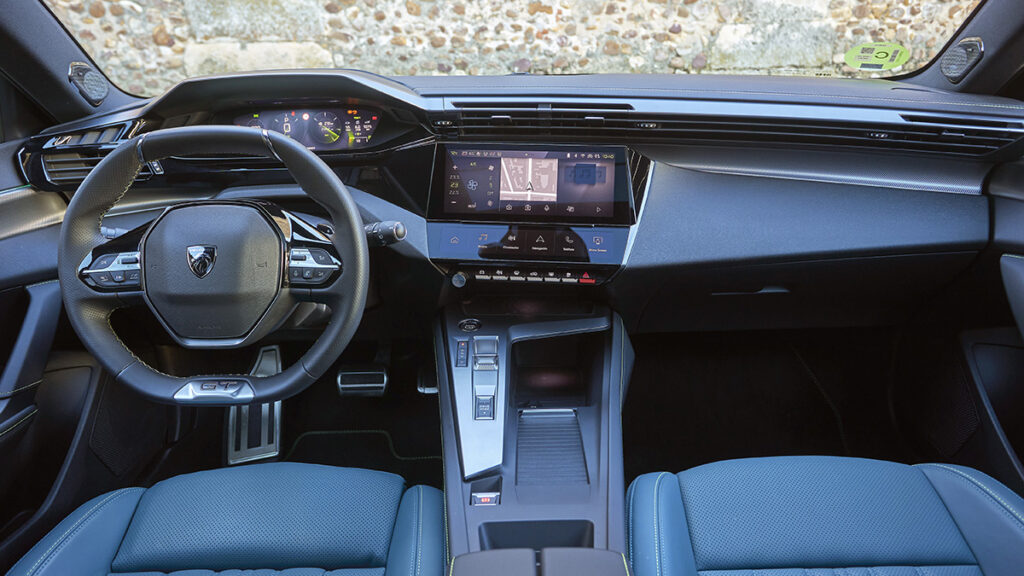Peugeot 308 interior
