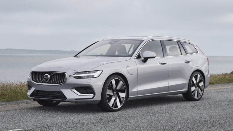 volvo v60 t8 recharge awd inscription apertura