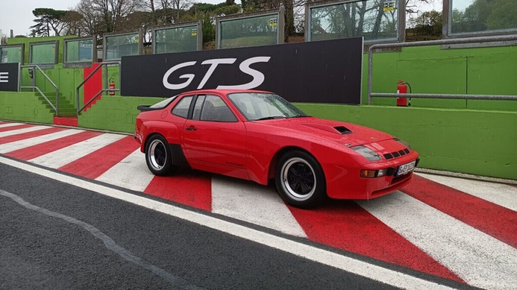 Porsche 924 GTS