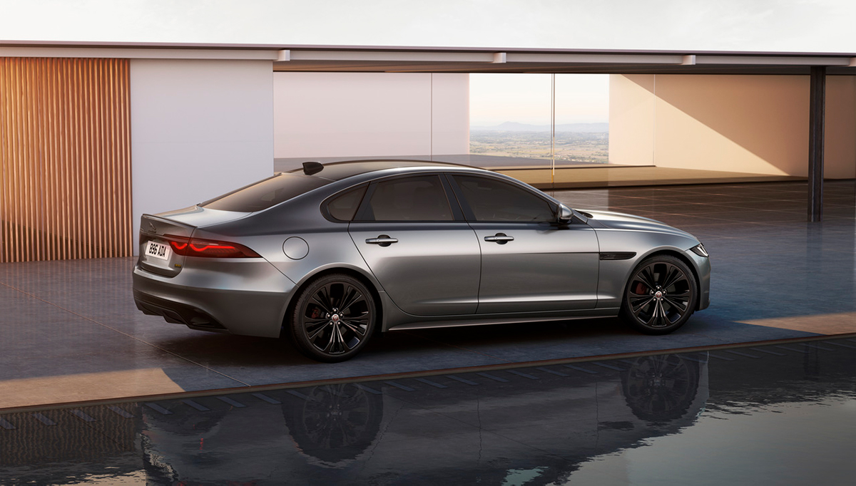 La gama XE y XF de Jaguar se pone al día y estrena el nuevo acabado R-Dynamic Black