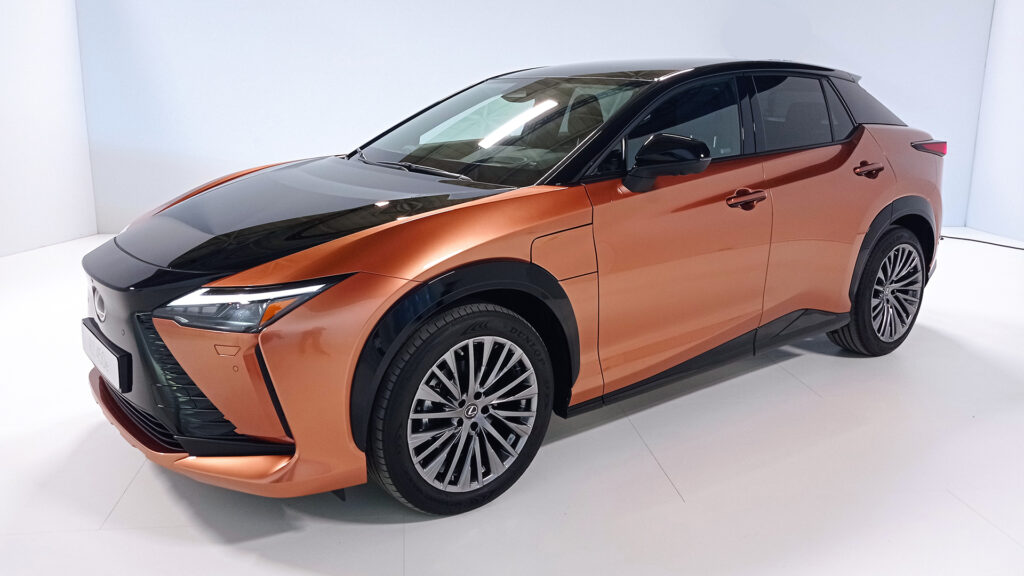Lexus RZ 450e 2022