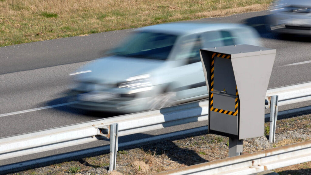 Los nuevos radares de la DGT para el verano de 2022: tenemos lista y ubicación