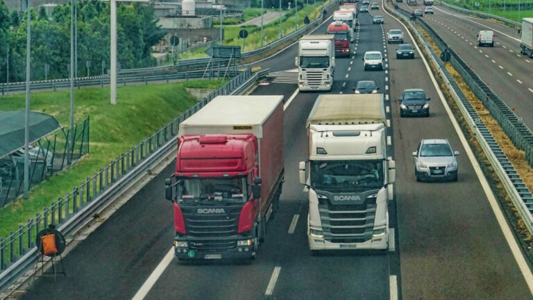 restricciones camiones dgt