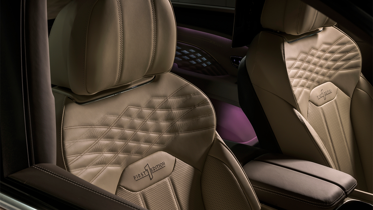 Bentley Bentayga EWB Azure First Edition