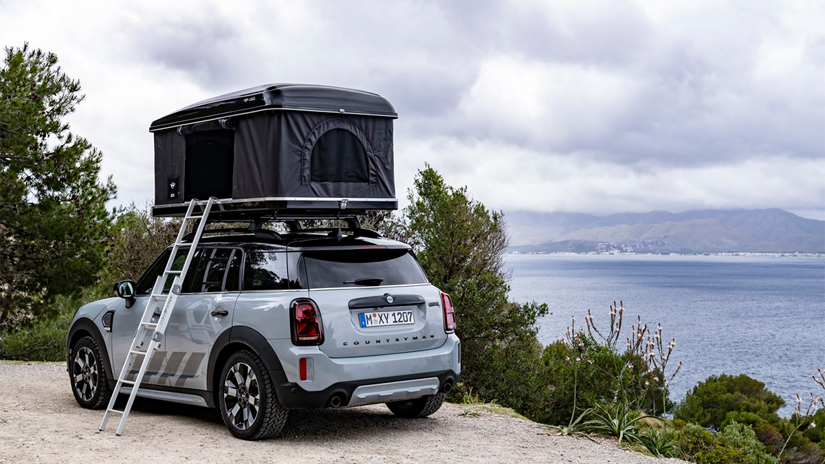 El Mini Countryman ALL4 se transforma en un camper con esta tienda de  campaña plegable - Autofácil