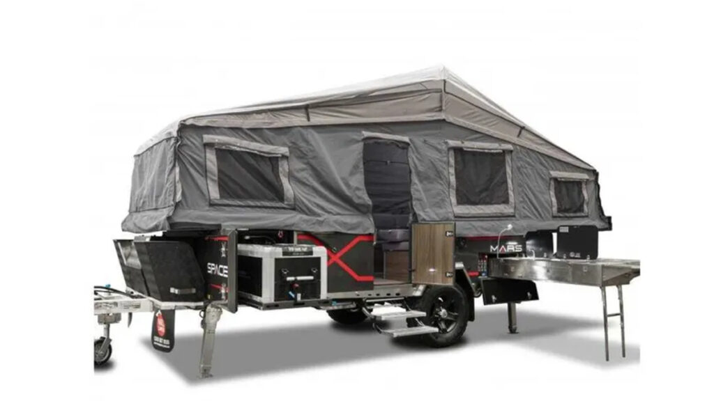 Mars Space X Air: una sorprendente caravana hinchable con todo lo necesario para los más aventureros