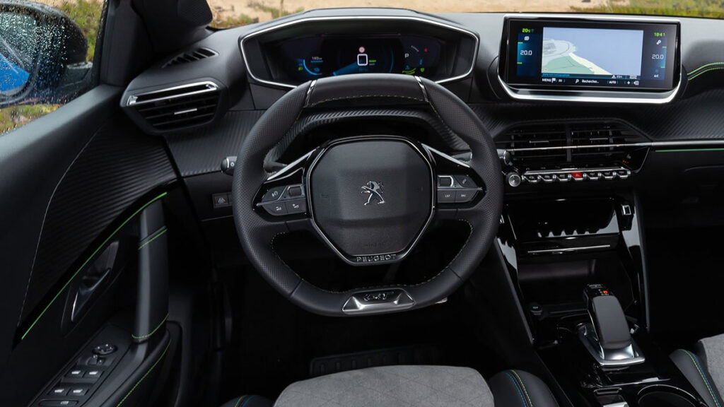 Peugeot e-208