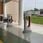 Tesla inaugura su estación de carga más ambiciosa: autosuficiencia energética para cargar tu coche eléctrico