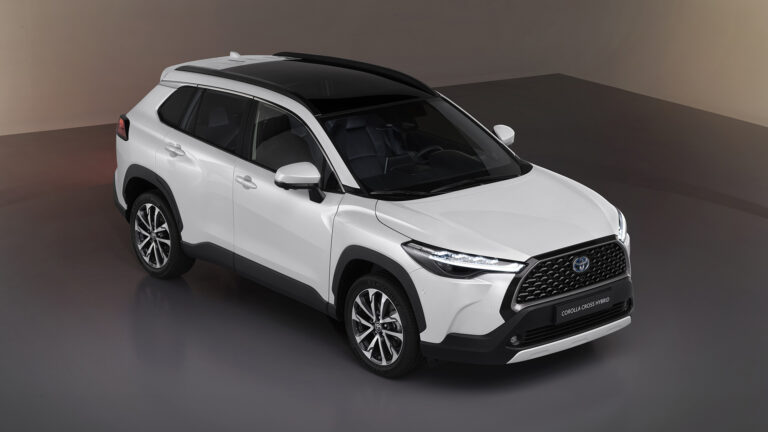 toyota corolla cross hybrid 25