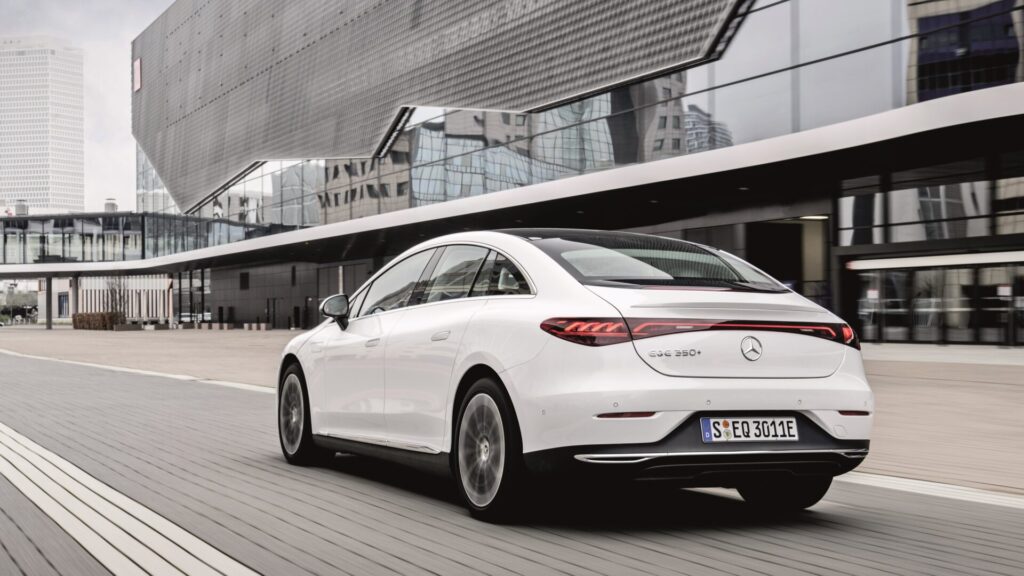 Mercedes EQE